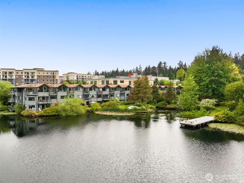 unit-204-19414 Aurora Ave N, Shoreline, WA, 98133-3971 | Card Image