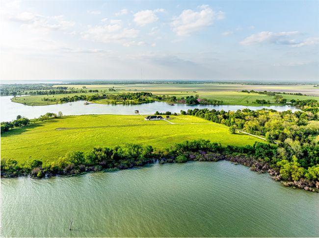Aerial view with a water view | Image 14