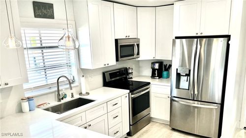 304-53 High Point Cir W, NAPLES, FL, 34103-4262 | Card Image