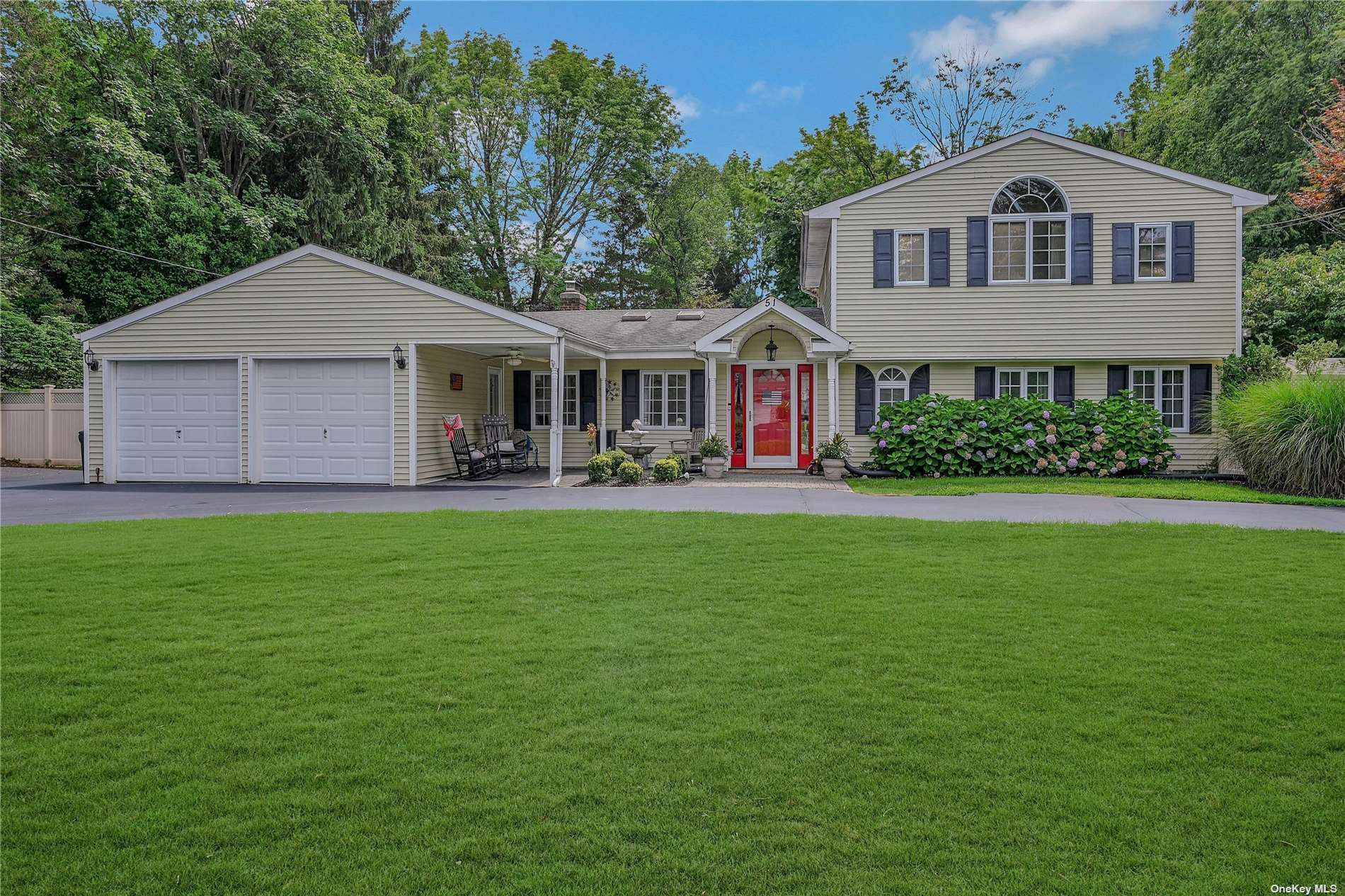 Turtle Cove Ln, Huntington, NY 11743