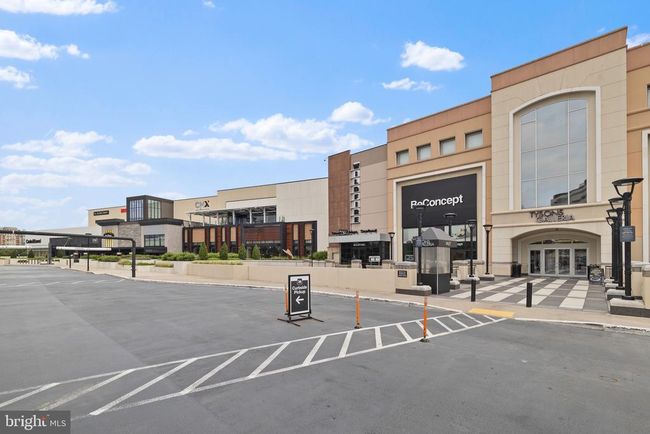 APT-213 - 8220 Crestwood Heights Dr, Condo with 1 bedrooms, 1 bathrooms and null parking in MCLEAN VA | Image 52