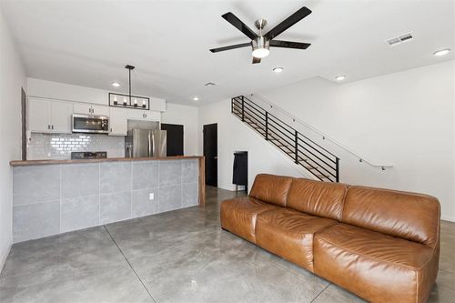 a-1008 N Francis Ave, Oklahoma City, OK, 73106-7232 | Card Image