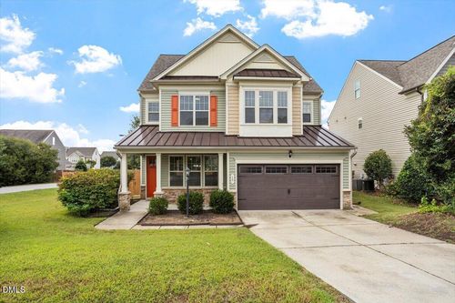 15 Crest Cir, Garner, NC, 27529-7581 | Card Image