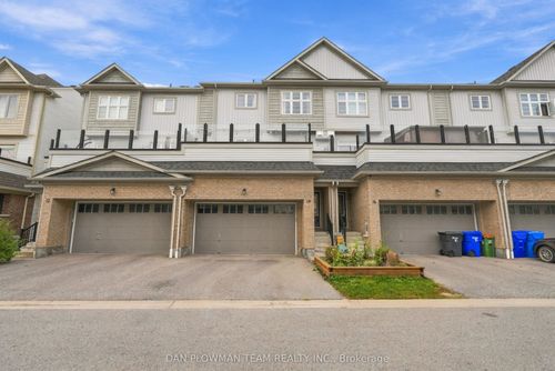 14 Cornerside Way, Whitby, ON, L1M0L8 | Card Image