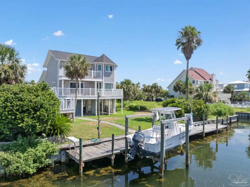 143 Le Port Dr, Pensacola Beach, FL, 32561-3914 | Card Image