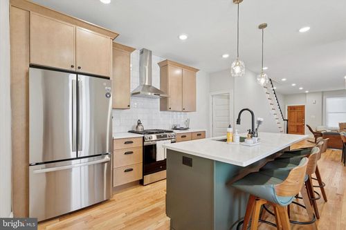 4432 Dexter St, PHILADELPHIA, PA, 19128-4823 | Card Image