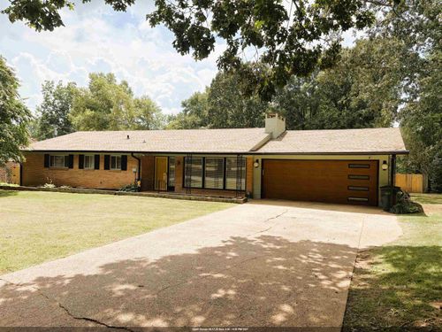 2132 Chickasaw Dr, Florence, AL, 35630-1667 | Card Image