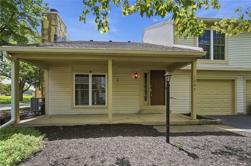 1007 Foxshire Pl, Washingtn Twp, OH, 45458-1950 | Card Image