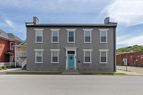 900 Main St, Wellsburg, WV, 26070 | Card Image