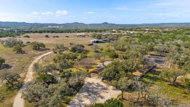 4521 Fm 1283, Home with 3 bedrooms, 2 bathrooms and null parking in Pipe Creek TX | Image 33