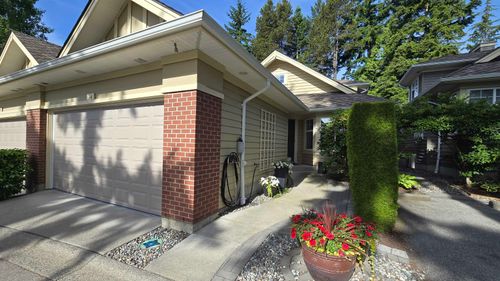 74-15500 Rosemary Heights Cres, Surrey, BC, V3Z0K1 | Card Image