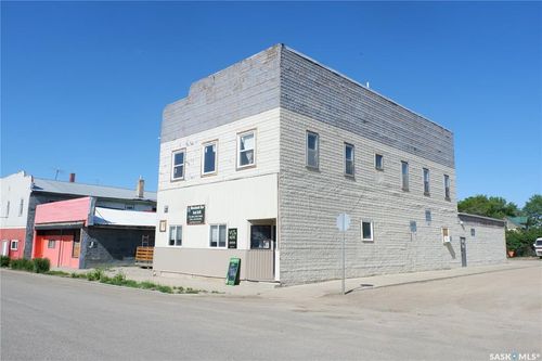 401 Main St, Mossbank, SK, S0H0S0 | Card Image