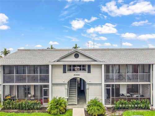 apt-206-20680 Ne 4th Ct, Miami, FL, 33179-1880 | Card Image