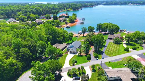 4293 Harbor Ln, Sherrills Ford, NC, 28673-9288 | Card Image