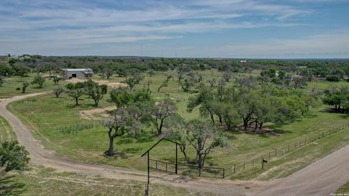 200 Mosel Rd, Harper, TX, 78631-2134 | Card Image