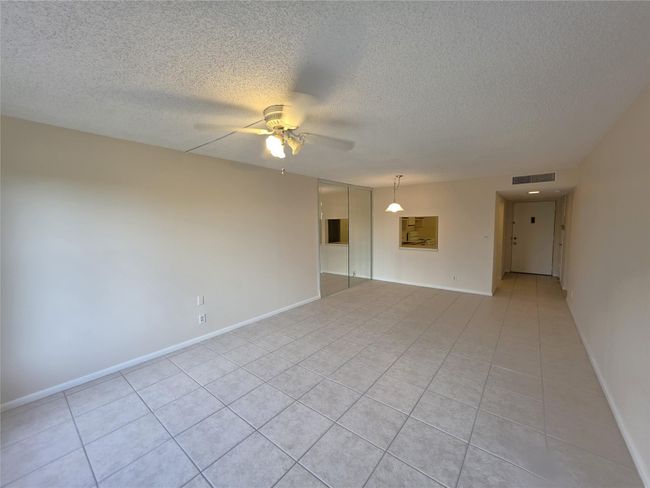 APT-319 - 2316 S Cypress Bend Dr, Condo with 2 bedrooms, 2 bathrooms and null parking in Pompano Beach FL | Image 4