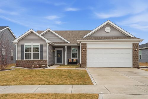 8467 Graystone Dr, Lowell, IN, 46356 | Card Image