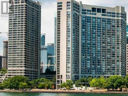 2803-33 Harbour Square, Toronto (Waterfront Communities), ON, M5J2G2 | Card Image