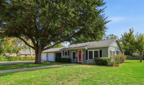 447 Bales St, Cleburne, TX, 76033-4437 | Card Image