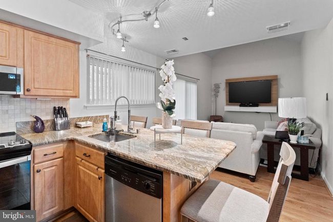 8101-E - 8101 Greenspring Way, Condo with 3 bedrooms, 3 bathrooms and null parking in OWINGS MILLS MD | Image 12