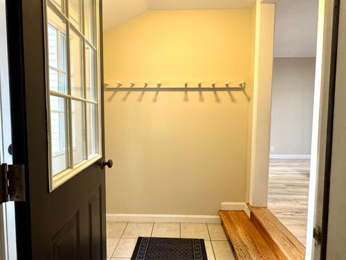 170 Pelow Hl, Derby Line, VT, 05830-9404 | Card Image