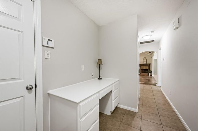 built in work station | Image 23