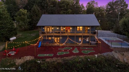 3369 Robeson Rd, Sevierville, TN, 37862-8403 | Card Image