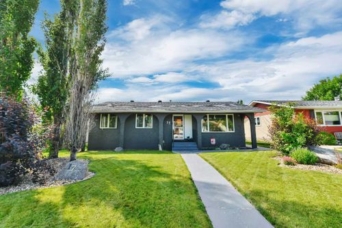 17 Osbourne Street, Red Deer, AB, T4N5C1 | Card Image