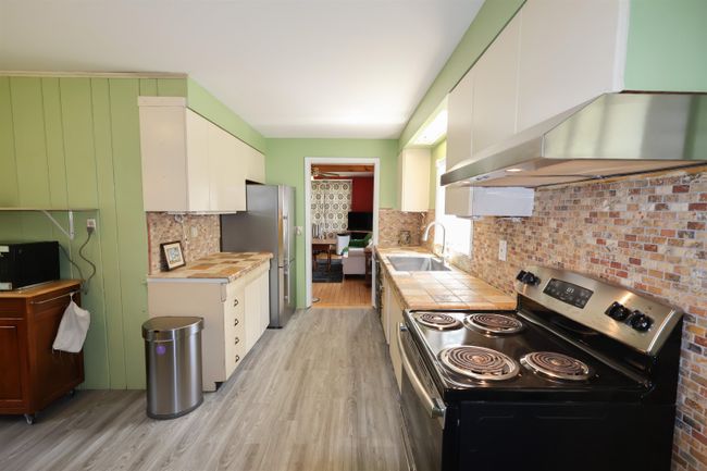 208 Passumpsic Ave, House other with 3 bedrooms, 2 bathrooms and null parking in Wilder VT | Image 19