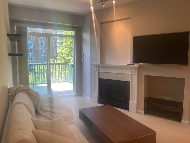 405 - 5605 Hampton Place, Condo with 1 bedrooms, 0 bathrooms and 2 parking in Vancouver BC | Image 2