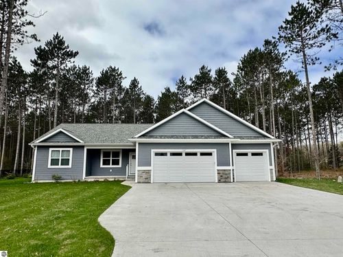 1947 Cascade Trl, Traverse City, MI, 49685-9283 | Card Image