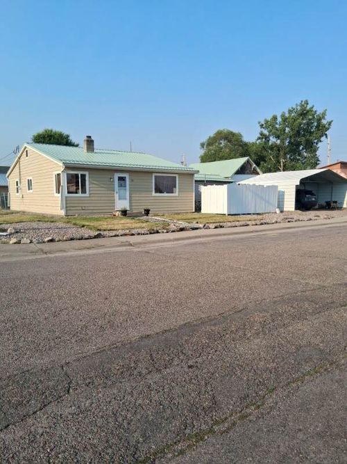 501 9th Ave W, Polson, MT, 59860-5120 | Card Image