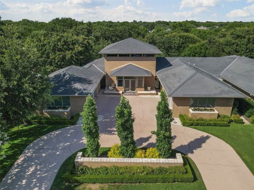 1221 Wyndham Hill Ln, Southlake, TX, 76092-9312 | Card Image