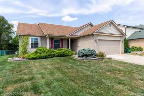17380 Michigan Heights Dr, Romulus, MI, 48174-5914 | Card Image