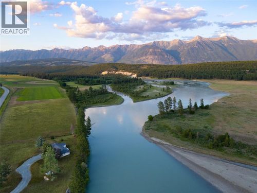 5496 93/95 Highway, Wasa, BC, V0B0A7 | Card Image