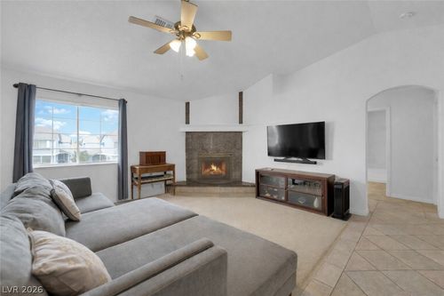 unit-202-5330 Silvermist Ct, Las Vegas, NV, 89122-7393 | Card Image