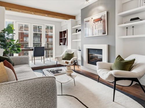 301-1275 Hamilton St, Vancouver, BC, V6B1E2 | Card Image