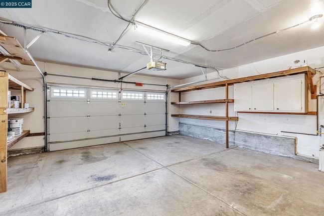 Garage | Image 26