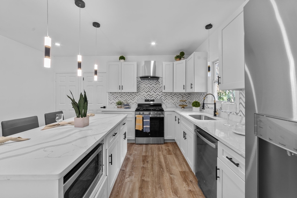 South St, Plainville, MA 02762