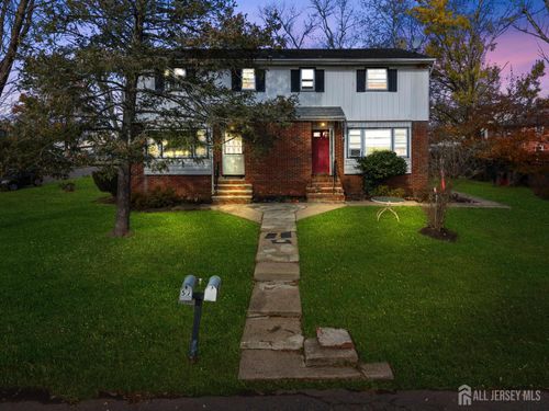 55 Frank St, Somerset, NJ, 08873-3614 | Card Image