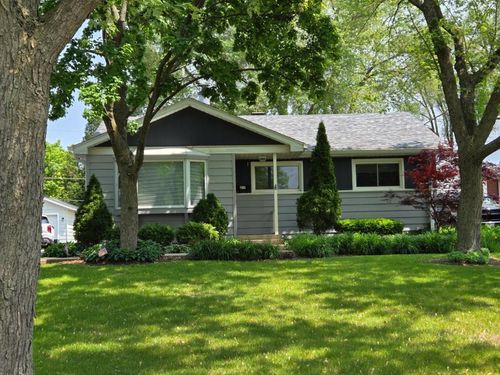 215 Brice Ave, Mundelein, IL, 60060-2525 | Card Image