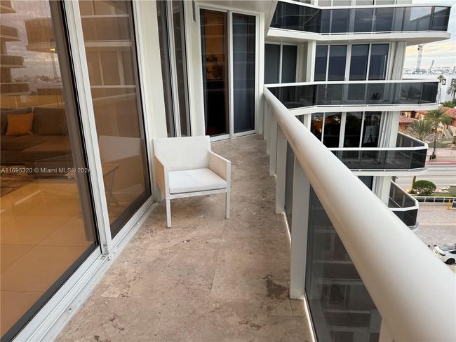 C - 9559 Collins Ave, Condo with 2 bedrooms, 3 bathrooms and null parking in Surfside FL | Image 28