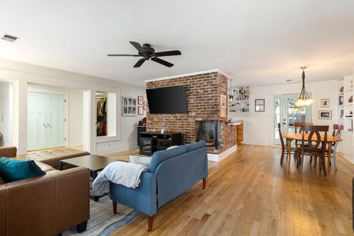 12 Stratford Rd, Charleston, SC, 29407-7246 | Card Image