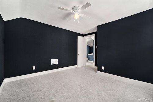 9241 Steel St, Detroit, MI, 48228-2693 | Card Image