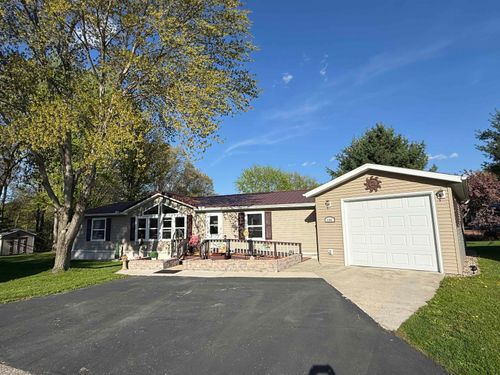 194 Hunters Glen, Lake Delton, WI, 53913 | Card Image
