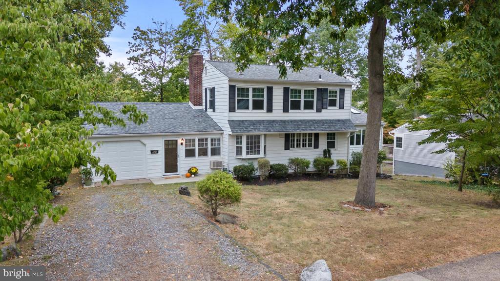 Park Dr, Woodbury, NJ 08096