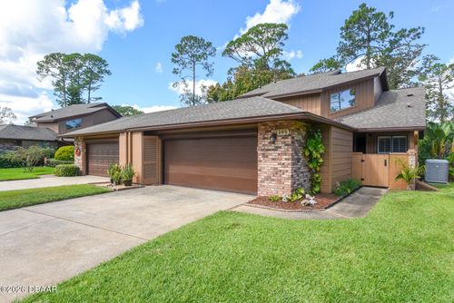 105 Horseshoe Trl, Ormond Beach, FL, 32174-8225 | Card Image