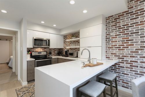135-5100 Verde Valley Ln, Dallas, TX, 75254-7482 | Card Image
