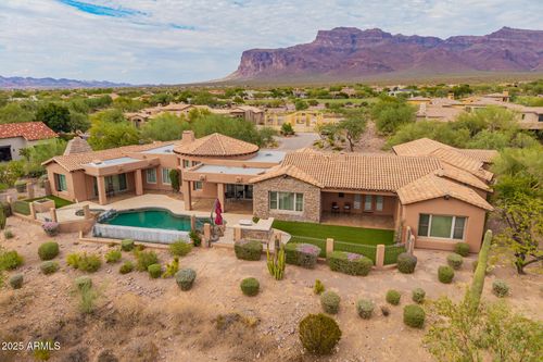 7081 E Juniper Village Dr, Gold Canyon, AZ, 85118-1745 | Card Image