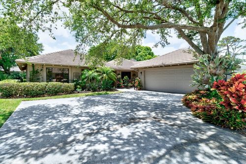 29-118 Prestwick Cir, Vero Beach, FL, 32967-7516 | Card Image